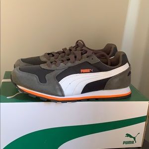 Puma vintage running shoe